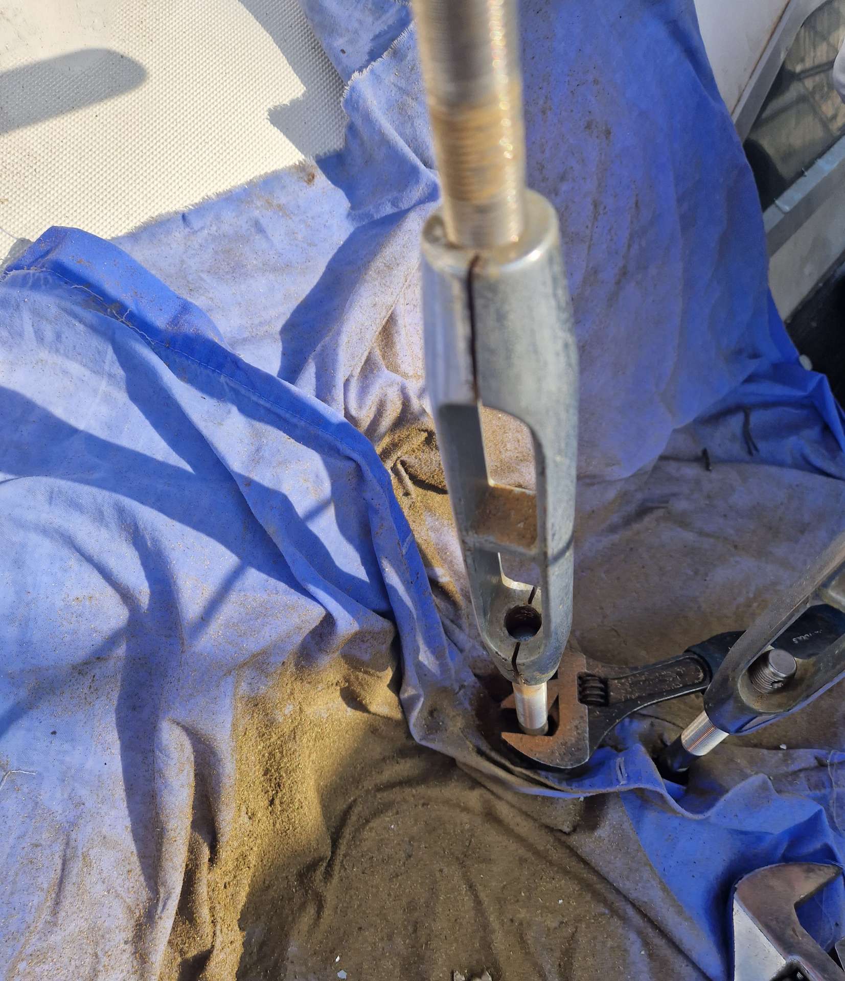 When the turnbuckle body is disassembled, it's time to clean the right and the left threads.